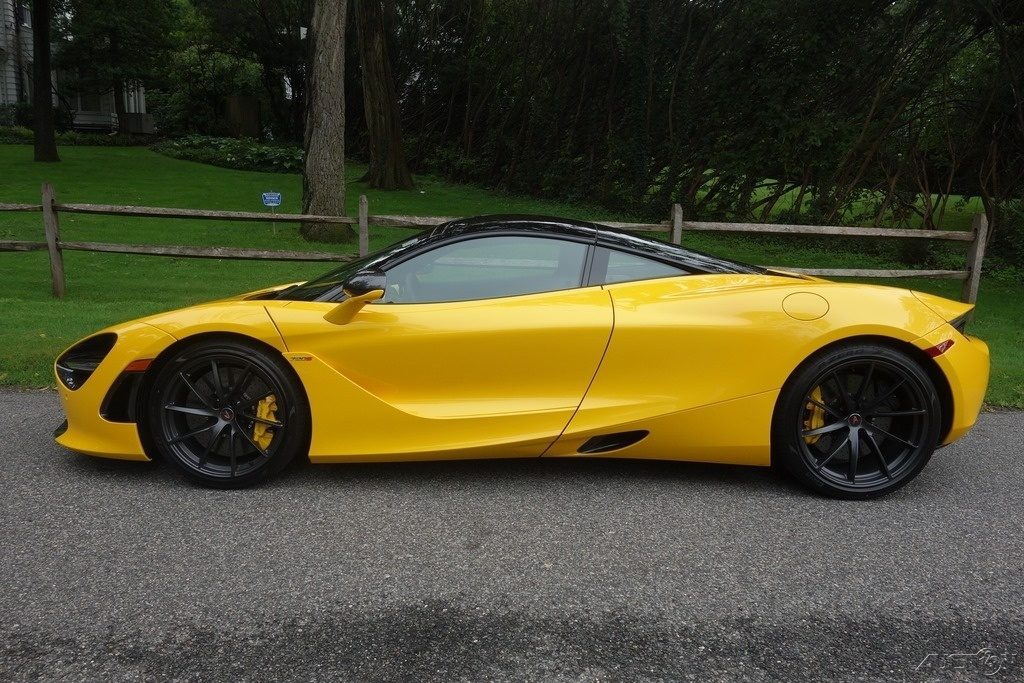 For Sale 2018 McLaren 720S Performance Coupe, yellow