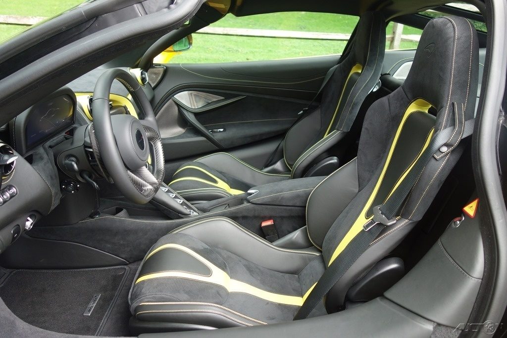 For Sale 2018 McLaren 720S Performance Coupe, yellow